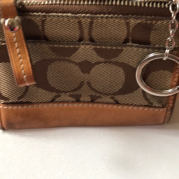 Coach coin, credit cards and key purse - Picture 2 of 3